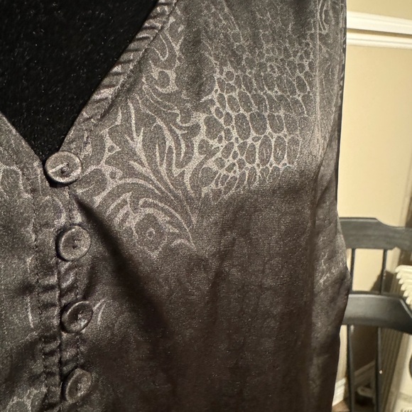 Beautiful black blouse - Picture 2 of 5